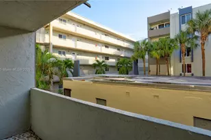 10000 NW 80th Ct, Hialeah Gardens, FL 33016 - Photo 19