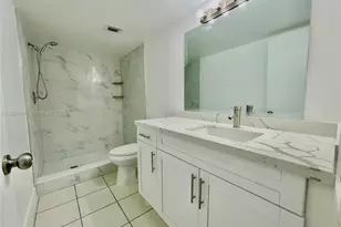 2209 S Cypress Bend Dr, Pompano Beach, FL 33069 - Photo 19