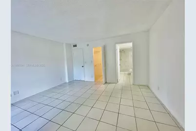 2209 S Cypress Bend Dr #407, Pompano Beach, FL 33069 - Photo 23