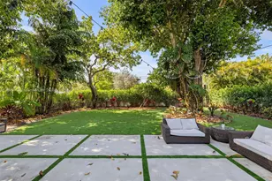 90 NE 106th St, Miami Shores, FL 33138 - Photo 27