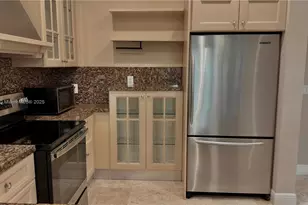 210 SW 9th St, Fort Lauderdale, FL 33315 - Photo 5