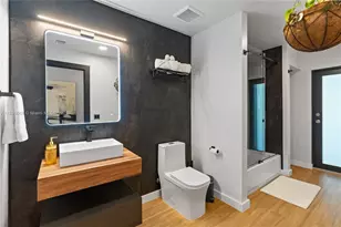 1005 NW 99th Ave, Plantation, FL 33322 - Photo 17