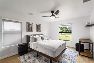 1005 NW 99th Ave, Plantation, FL 33322 - Photo 7