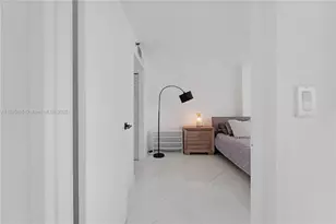 7601 E Treasure Dr, North Bay Village, FL 33141 - Photo 15