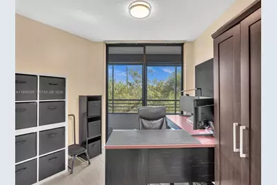 1400 Sheridan St #24J, Hollywood, FL 33020 - Photo 9