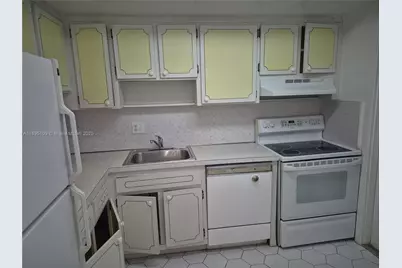 1201 Hillcrest Ct #302, Hollywood, FL 33021 - Photo 7