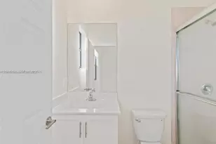 11091 W 32nd Ln, Hialeah, FL 33018 - Photo 17