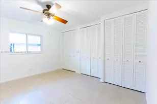 1961 NE 188th St, Miami, FL 33179 - Photo 27