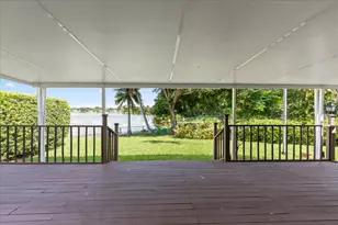 1961 NE 188th St, Miami, FL 33179 - Photo 43