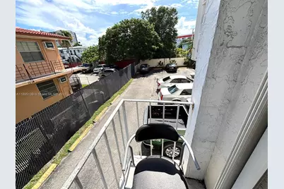 2138 SW 6th St #201, Miami, FL 33135 - Photo 11