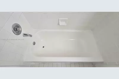 3204 Glenmoor Dr #3204, West Palm Beach, FL 33409 - Photo 11