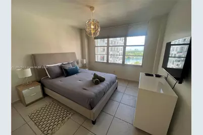 5161 Collins Ave #1211, Miami Beach, FL 33140 - Photo 13