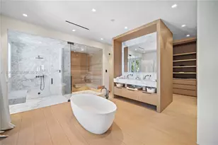 5300 N Bay Rd, Miami Beach, FL 33140 - Photo 35