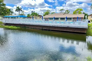 340 Pine Ridge Cir, Greenacres, FL 33463 - Photo 25