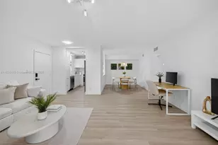 261 Deer Creek Blvd, Deerfield Beach, FL 33442 - Photo 9