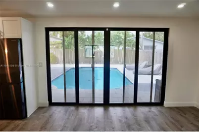 7321 Allen Dr, Hollywood, FL 33024 - Photo 29