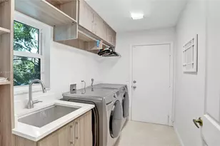 2715 Edgewater Ct, Weston, FL 33332 - Photo 43