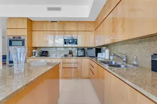 50 South Pointe Dr, Miami Beach, FL 33139 - Photo 13