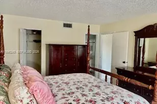 8105 NW 61st St, Tamarac, FL 33321 - Photo 13