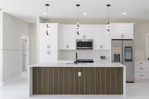 218 Irving, Lehigh Acres, FL 33936 - Photo 7