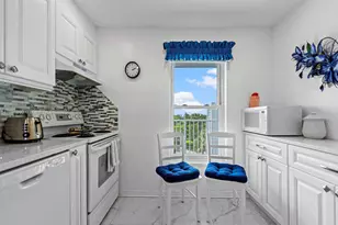 1402 NW 80th Ave, Margate, FL 33063 - Photo 11