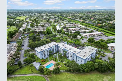 1402 NW 80th Ave #505, Margate, FL 33063 - Photo 3