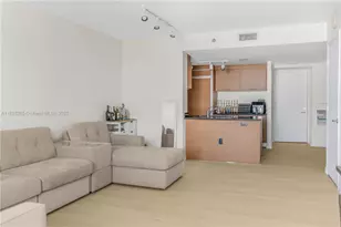 50 Biscayne Blvd, Miami, FL 33132 - Photo 9