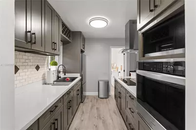 6791 SW 10th Ct, Pembroke Pines, FL 33023 - Photo 11