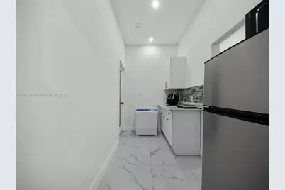 1411 SE 26th Rd, Homestead, FL 33035 - Photo 13