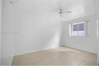 1060 NW 7th St #106, Miami, FL 33136 - Photo 17