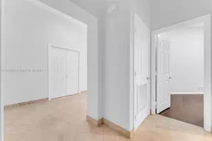 2468 Bay Isle Ct, Weston, FL 33327 - Photo 7