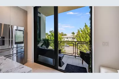 1030 15th St #201, Miami Beach, FL 33139 - Photo 9