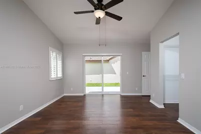 1524 Canary Island Dr #1524, Weston, FL 33327 - Photo 9