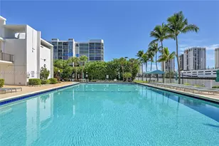800 Parkview Dr, Hallandale Beach, FL 33009 - Photo 27