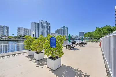 800 Parkview Dr #605, Hallandale Beach, FL 33009 - Photo 29