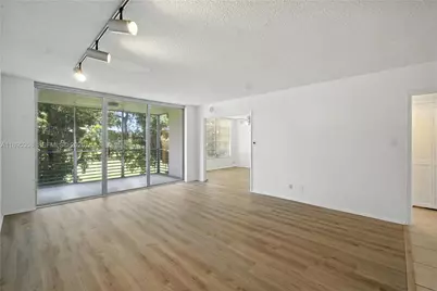 3850 Oaks Clubhouse Dr #307, Pompano Beach, FL 33069 - Photo 33