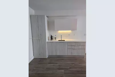 6080 Collins Ave #304, Miami Beach, FL 33140 - Photo 11