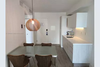 6080 Collins Ave #304, Miami Beach, FL 33140 - Photo 9