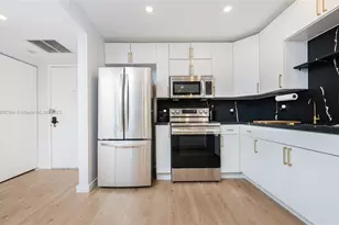 600 Three Islands Boulevard, Hallandale Beach, FL 33009 - Photo 9