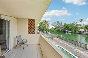 4011 N Meridian Ave, Miami Beach, FL 33140 - Photo 25
