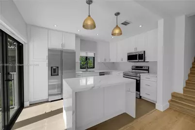 1132 NE 101st St, Miami Shores, FL 33138 - Photo 9