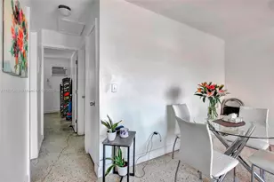 458 SW 9th St, Miami, FL 33130 - Photo 11