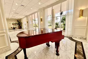 5600 Collins Ave, Miami Beach, FL 33140 - Photo 23
