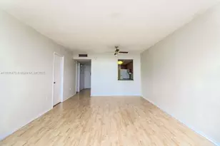 1351 NE Miami Gardens Dr, Miami, FL 33179 - Photo 5