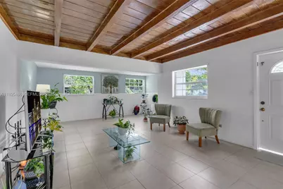 1585 NE 139th St, North Miami, FL 33161 - Photo 9