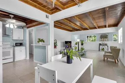 1585 NE 139th St, North Miami, FL 33161 - Photo 13