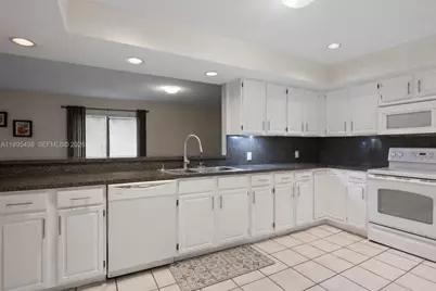 14807 SW 140th Ct, Miami, FL 33186 - Photo 9