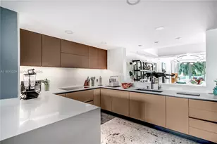 2627 S Bayshore Dr, Miami, FL 33133 - Photo 7