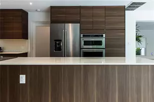 1080 NE 104th St, Miami Shores, FL 33138 - Photo 11