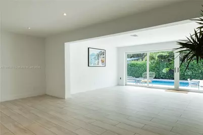 1080 NE 104th St, Miami Shores, FL 33138 - Photo 21